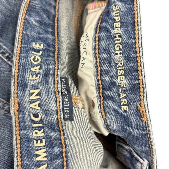 American Eagle Super High Rise Flare Medium Wash Next Level Stretch Jeans sz 14 - Picture 16 of 16